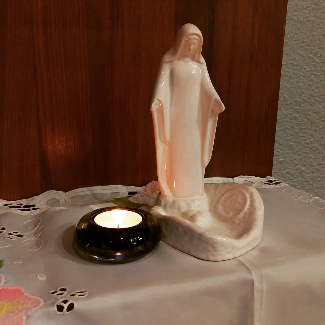 Już wszystko gotowe do celebracji Eucharystii dla Diakonii…