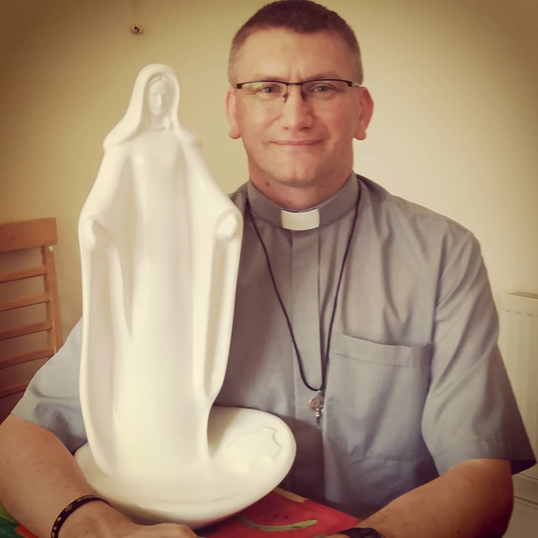 Niepokalana "krościeniecka" dotarła dziś do nas na wyspę, przywieziona przez naszą animatorkę-misjonarkę. Jutro w sanktu