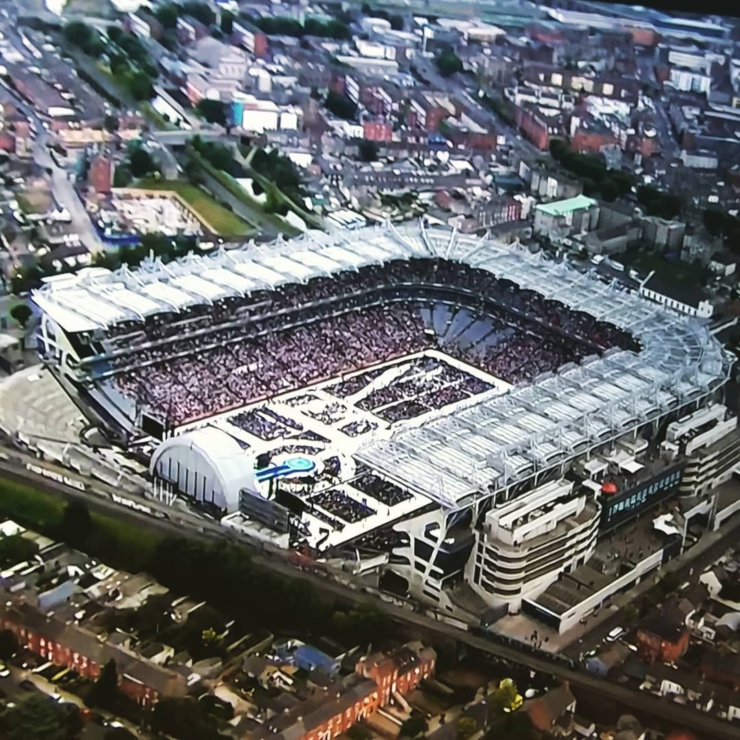 Coke Park w Dublinie już wypełniony #popeinireland dziś…
