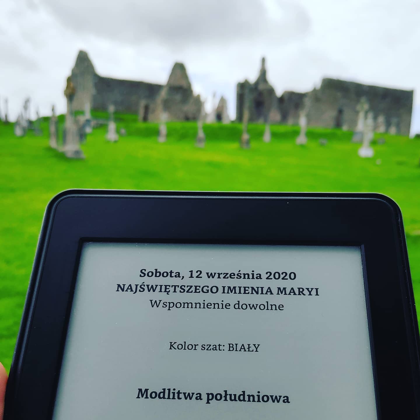 Clonmacnois, brewiarz i... I coś jeszcze tu się będzie działo…