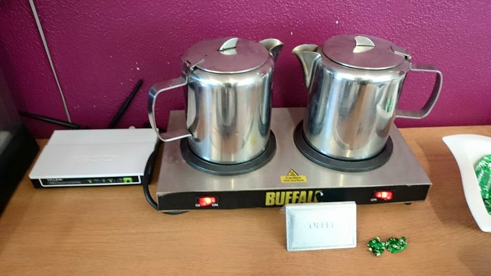 Two essentials of a modern man: coffee and WiFi :) Współczesny…