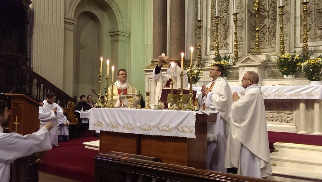 Holy Thursday in Dublin - St Audeon's Church -- Tu jeszcze z…