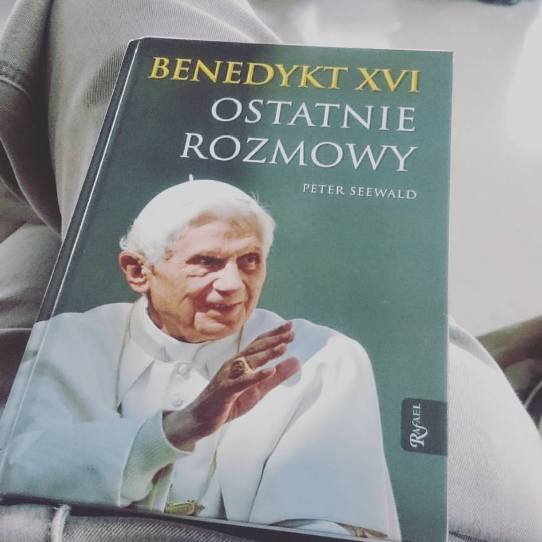 Arrived on Friday and now traveling I hope to read it quickly…