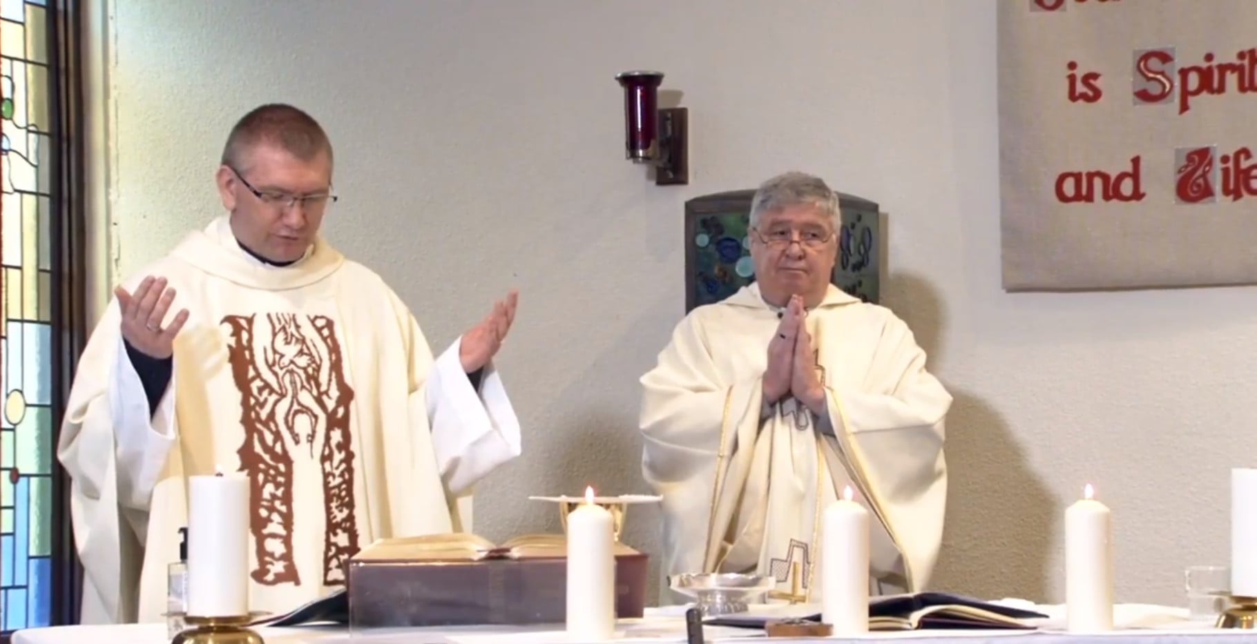 Dobrze  było wrócić do naszego werbistowskiego domu w Maynooth w dniu wczorajszym. 
Była to dla mnie pierwsza uroczysta 