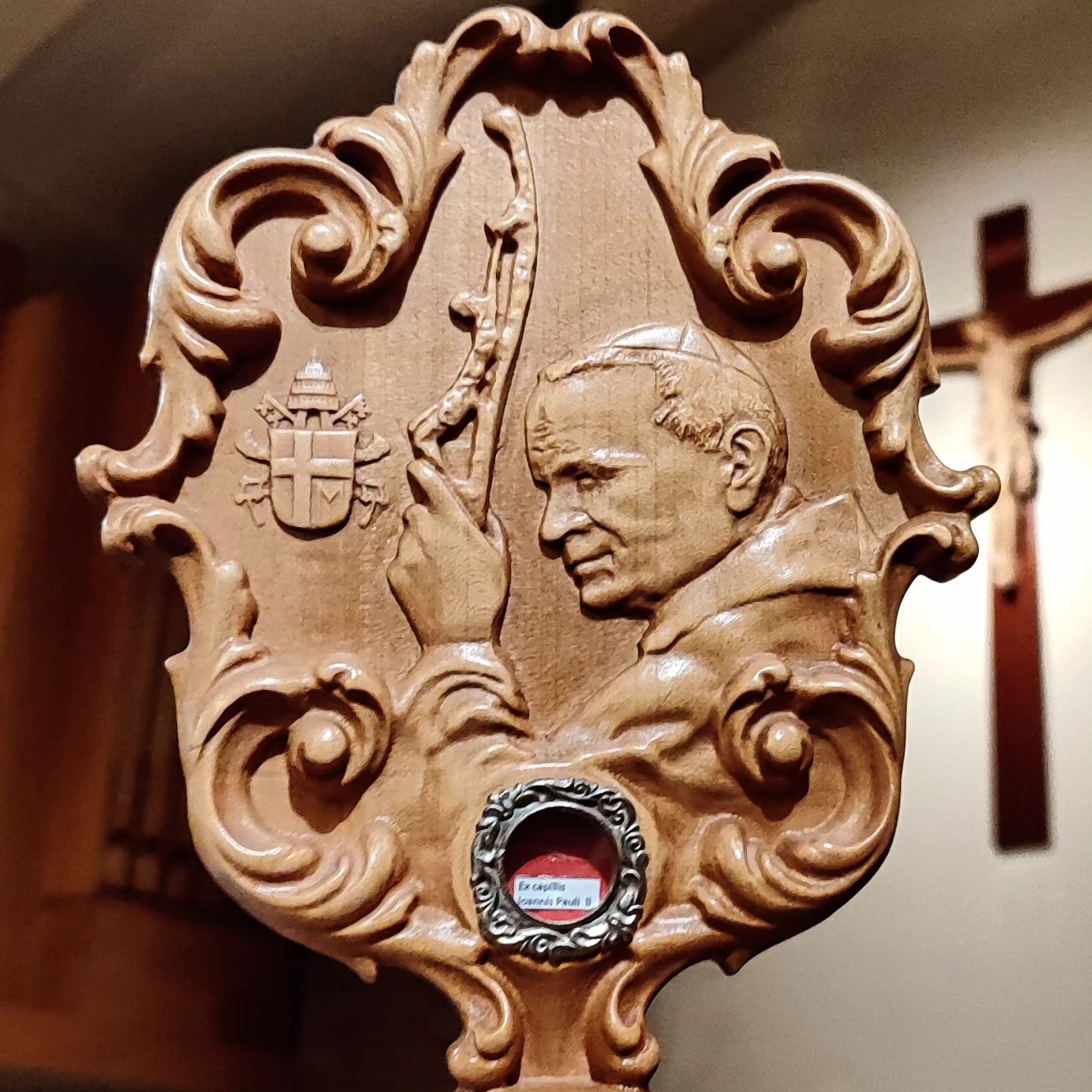 Dziś na trzech Mszach świętych w trzech różnych miejscach Londynu na zakończenie liturgii udzielałem błogosławieństwa re