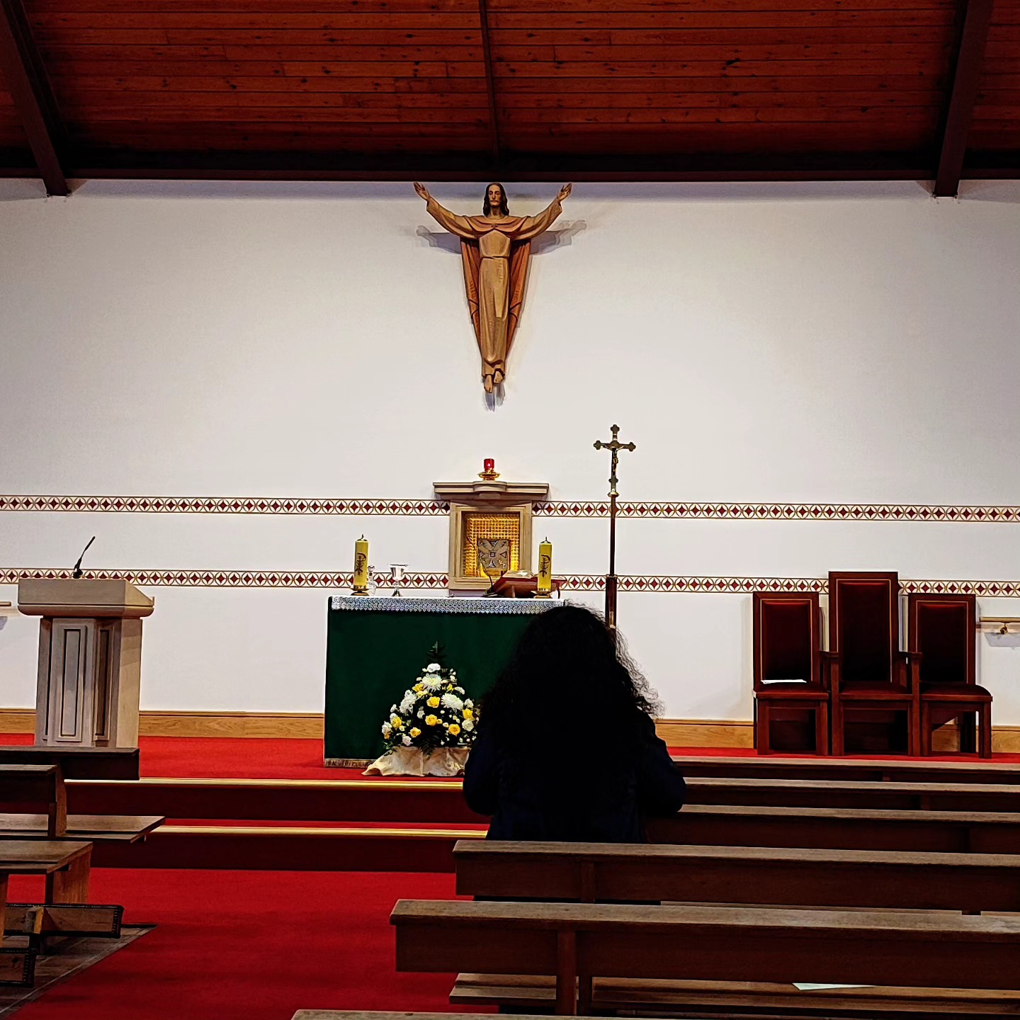 Dziś rano dołączyłem się do Eucharystii w pobliskiej parafii w Manchesterze. Piękna mała wspólnota, żywa liturgia. Kolej