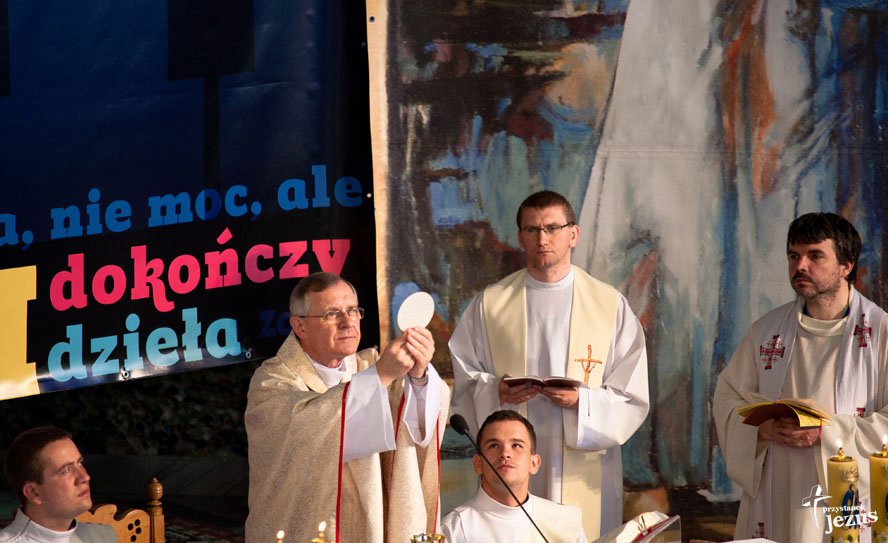 Wpatrzeni w Chrystusa...
Dziś miałem dar być jednym z koncelebransów podczas Eucharystii sprawowanej przez ks. bpa Edwar