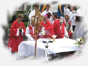 Eucharystia w czasie Dnia Wspólnoty - główny celebrans ks. bp Wiktor Skworc 