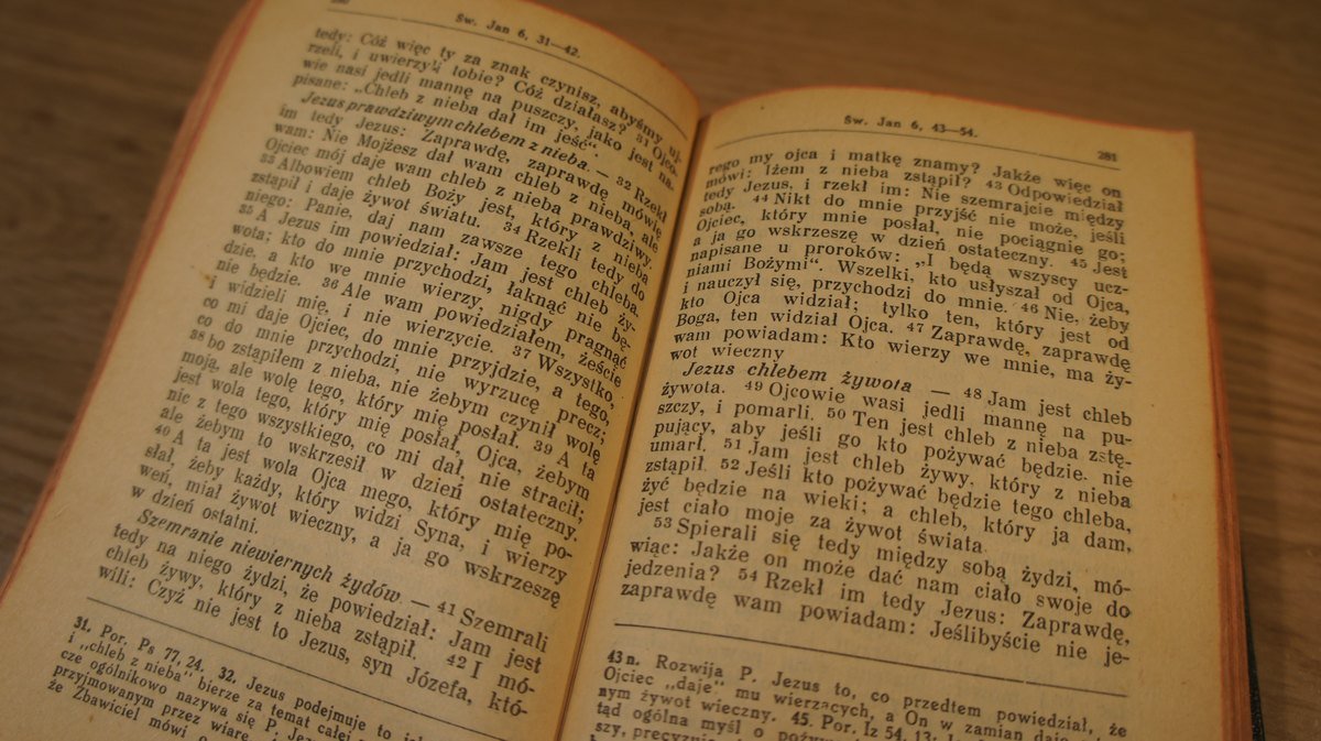 Biblia z końca lat 40tych XX wieku